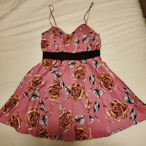 Twenty One Floral Pattwrn Dress